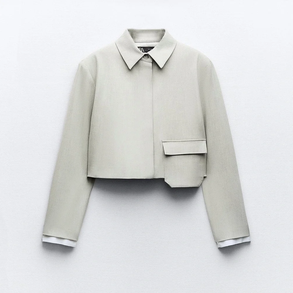 ZARA PATCH POCKET CROPPED BLAZER - Picture 2 of 4